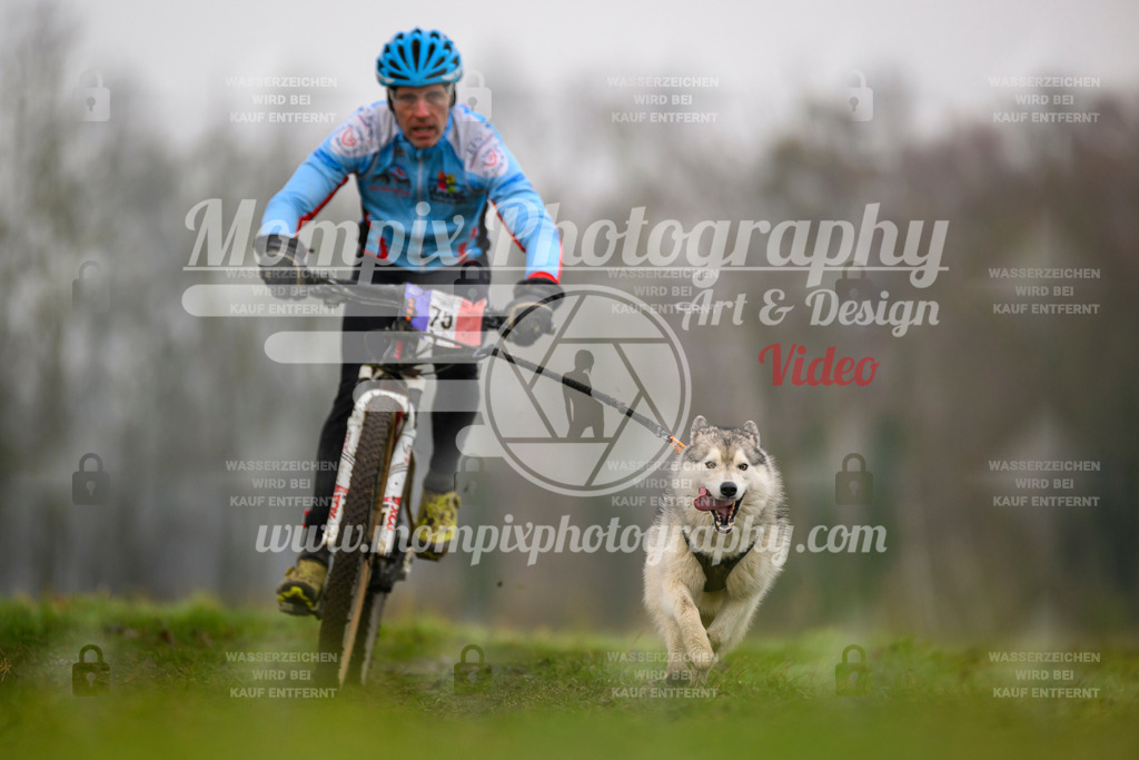 MompixPhotography_CDF2023_FFST_Di_Bike1-81 | PayLife
