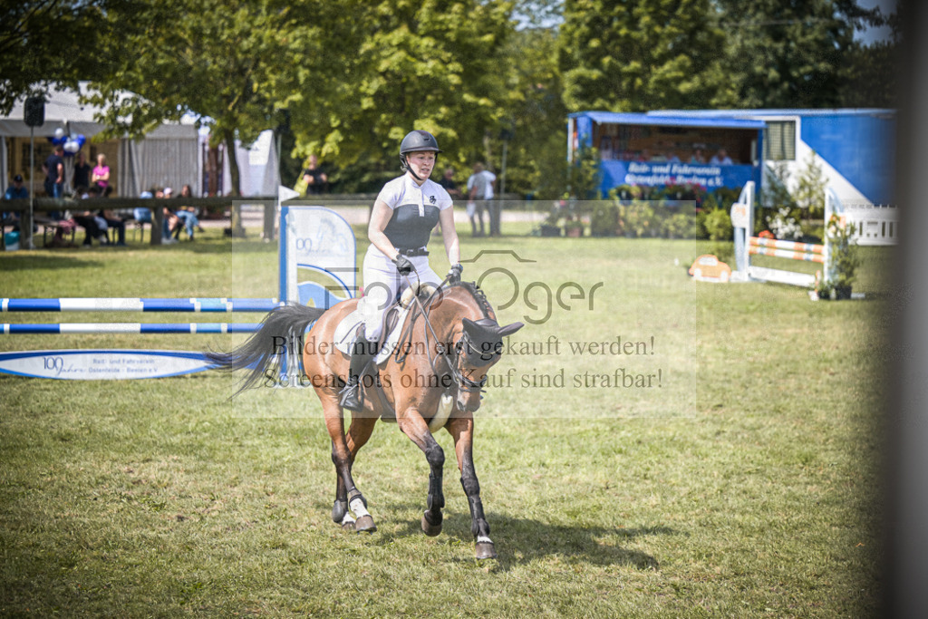 DOS_5947 | Entdecke hochwertige Reitturnierfotos von Foto Oger. Professionell, emotional und authentisch – jetzt Lieblingsmomente im Shop bestellen.Deutschlandweite Turnierfotografie. - Realisiert mit Pictrs.com