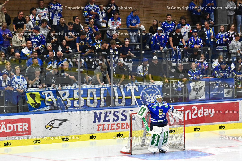 EC IDM Wärmepumpen VSV vs. HC Pustertal 8.10.2023 | #1 Jean-Philippe Lamoureux EC VSV, EC VSV Fans, Absolut Villach, EC IDM Wärmepumpen VSV vs. HC Pustertal 8.10.2023, EC IDM Wärmepumpen VSV vs. HC Pustertal am 08.10.2023 in Villach (Stadthalle Villach), Austria, (Photo by Bernd Stefan)