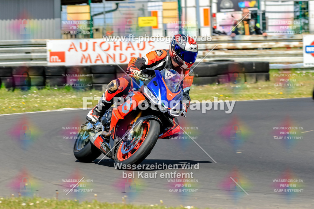 _OTO2140 | Hier findet Ihr Bilder von Touristenfahrten auf der Nürburgring Nordschleife oder von anderen Veranstaltungen die ich besucht habe. Viel Spass beim Durch Schauen 