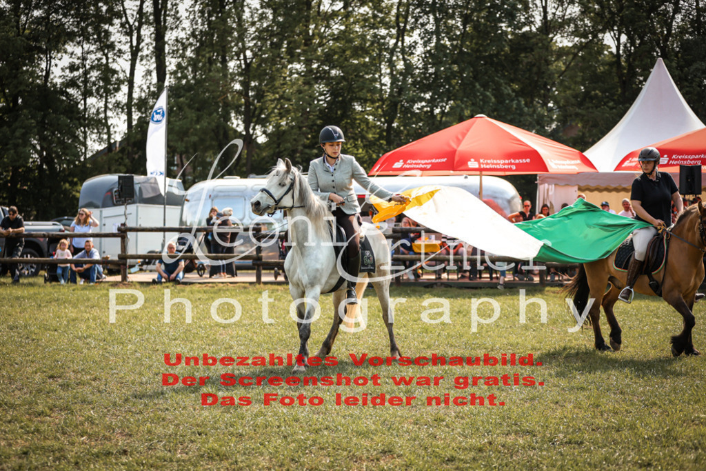 ShowSo00129 | Leoni Ertmer Photography - Realisiert mit Pictrs.com