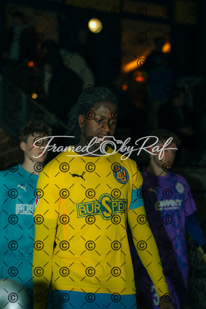 DSC03063 | Professioneller Online-Store für hochwertige Fotografie: Entdecke einzigartige Bilder aus Street, Events und Lifestyle. Sichere dir exklusive Prints und digitale Downloads in bester Qualität für dein Zuhause oder Projekte. - Realisiert mit Pictrs.com