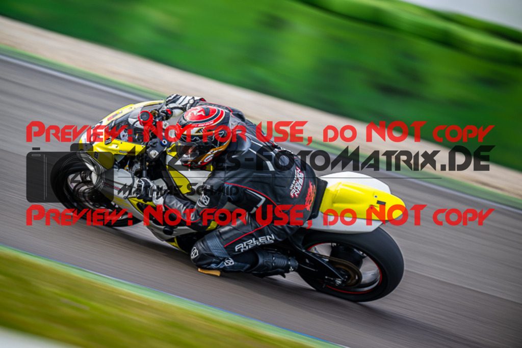 MaZZes_FotoMatrix_230410_6532 | ROT