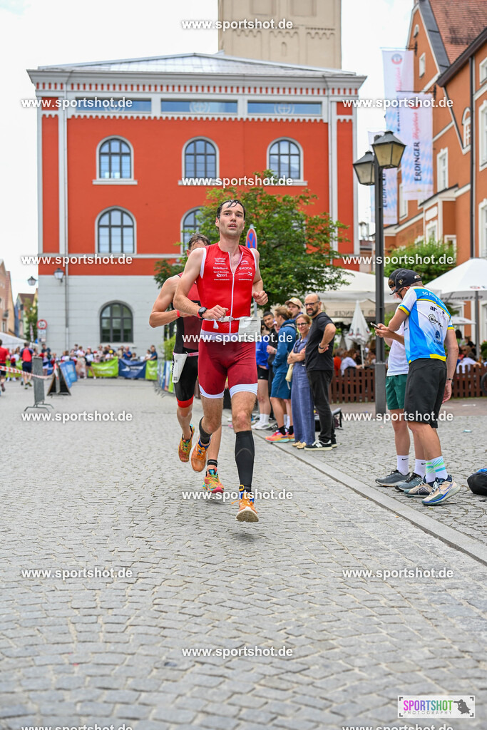 SZI_6112 | Stadttriathlon Erding 2025. #yourpictrs #sportshot_your_pictrs @Sportshotphotography #stadttriathlonerding Copyright: www.sportshot.de