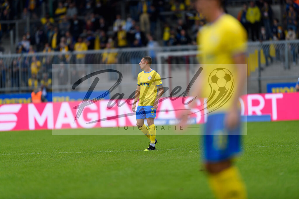 EBSTSV20210828_034 | Fussball, Herren:   beim Spiel der 3. Liga zwischen Eintracht Braunschweig und TSV 1860 Muenchen im Eintracht-Stadion am 28.08.2021 in Braunschweig, Deutschland.DFB / DFL REGULATIONS PROHIBIT ANY USE OF PHOTOGRAPHS AS IMAGE SEQUENCES AND/OR QUASI-VIDEO. - Realisiert mit Pictrs.com