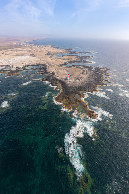 Faro de Tostón Küstenbild Drohne | Shop von Iris Steger Photography, Landschaft, Reisen, Details und Städte.