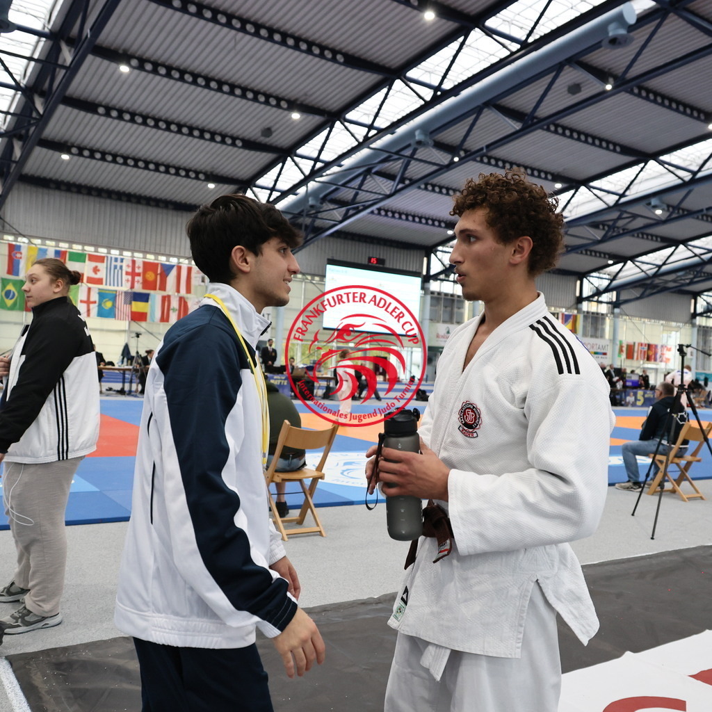 IMG_7732 | Fotos vom Adler Cup - Pictures from Adler Cup

Hier findet Ihr alle Eindrücke und großen Momente der Adler Cup Wochenenden. Here you will find all impressions and great moments of the Adler Cup weekends. - Realisiert mit Pictrs.com