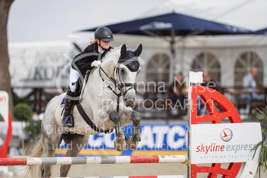 230728_BHO_A1-Stil-1-175 | Deine schönsten Turniermomente als professionelle Fotos! Entdecke hochwertige Pferdesport-Fotografie im Online-Shop. Jetzt Fotos finden & bestellen!