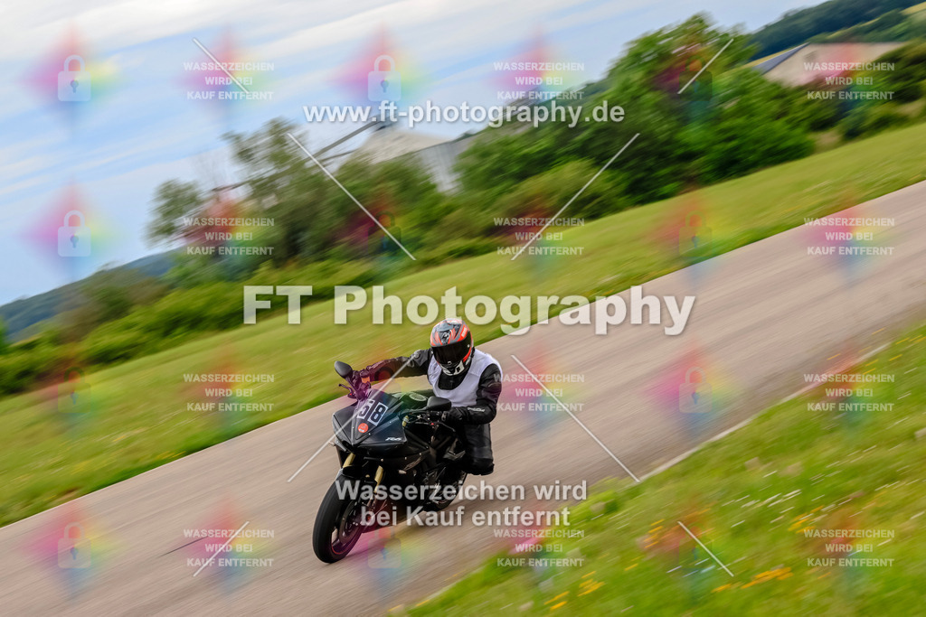 MotoTeam-3324 | Hier findet Ihr Bilder von Touristenfahrten auf der Nürburgring Nordschleife oder von anderen Veranstaltungen die ich besucht habe. Viel Spass beim Durch Schauen 