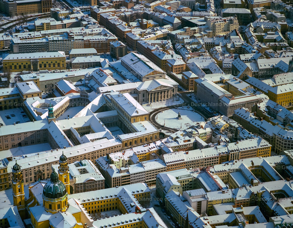 9100751 | Max-Joseph-Platz, Oper und Residenzmuseum, München, Winteraufnahme