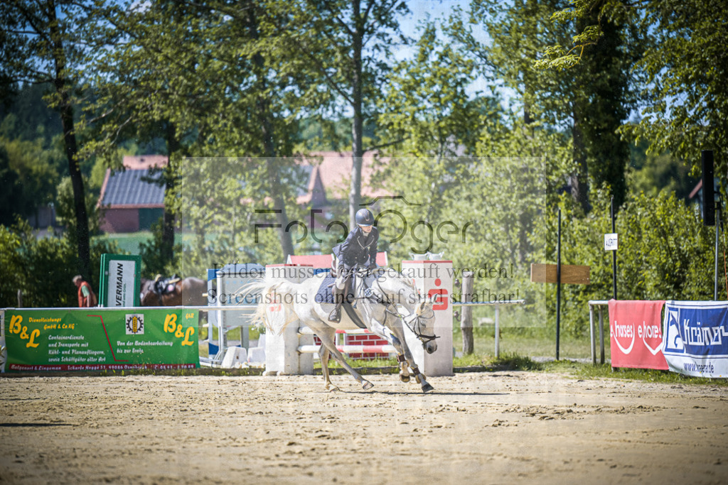 DOS_0788 | Entdecke hochwertige Reitturnierfotos von Foto Oger. Professionell, emotional und authentisch – jetzt Lieblingsmomente im Shop bestellen.Deutschlandweite Turnierfotografie. - Realisiert mit Pictrs.com