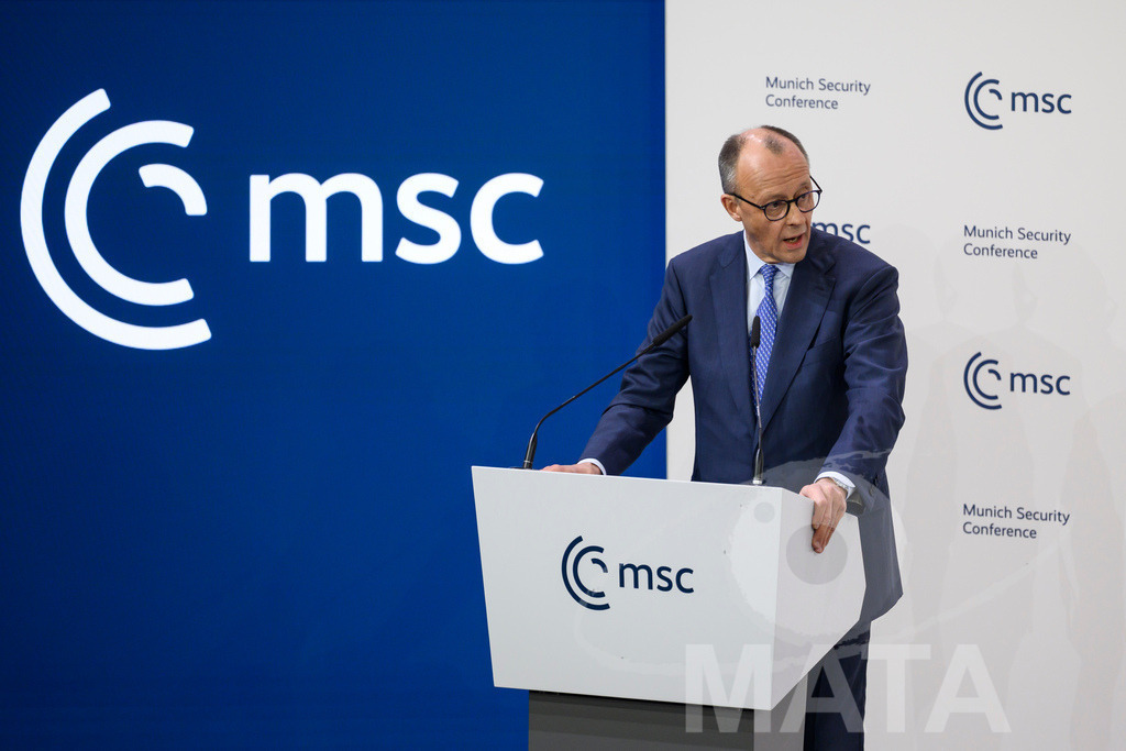 _DWI3543 | MATA IndoCon - Realisiert mit Pictrs.com