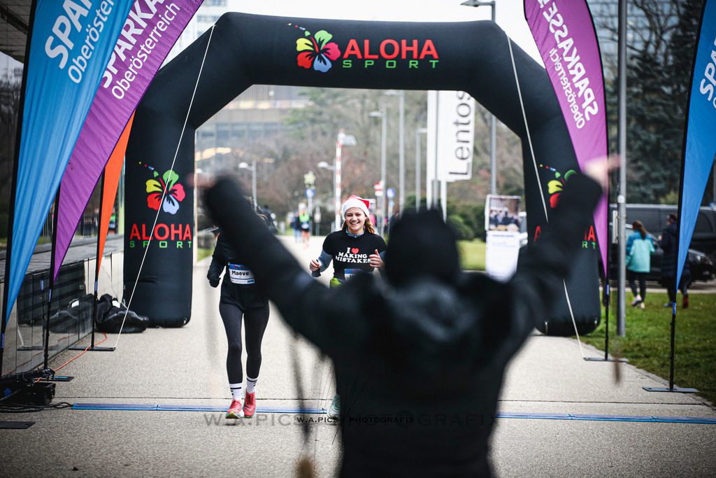 ..... | Linz, AUSTRIA,14. Dezember 25, ALOHA WINTERLAUF DEZEMBER 25 , Image shows: Photo: WAPICS / Andreas Willdoner