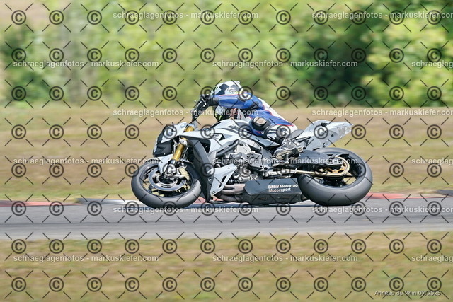 25bt04-1705 | markuskiefer.com - Realisiert mit Pictrs.com