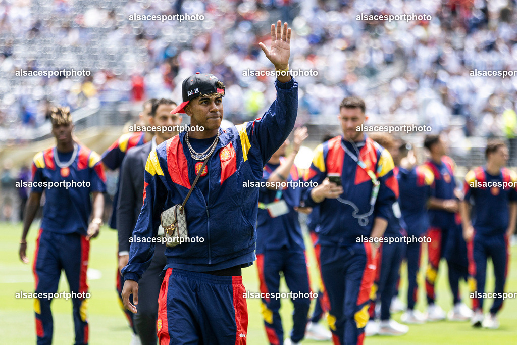 FOOTBALL : Argentine vs Espagne – Finale de la Coupe du Monde FIFA 2026. New York New Jersey Stadium, East Rutherford, New Jersey, États-Unis. 19/07/2026. | reconnaissance du terrain par les joueurs de Spain Lamine Yamal #19 (Spain)