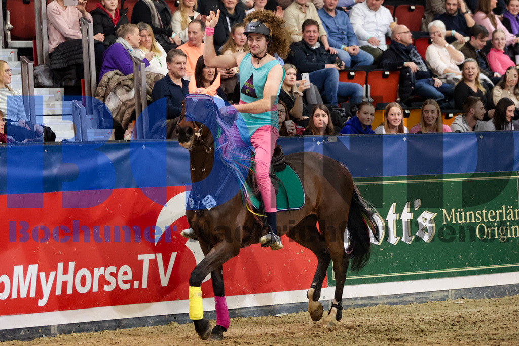 Agravis Cup 2024 - Kostuemspringen {date} -  | {headline}



(Foto: Sebastian Sendlak / BOND)

 - Realisiert mit Pictrs.com