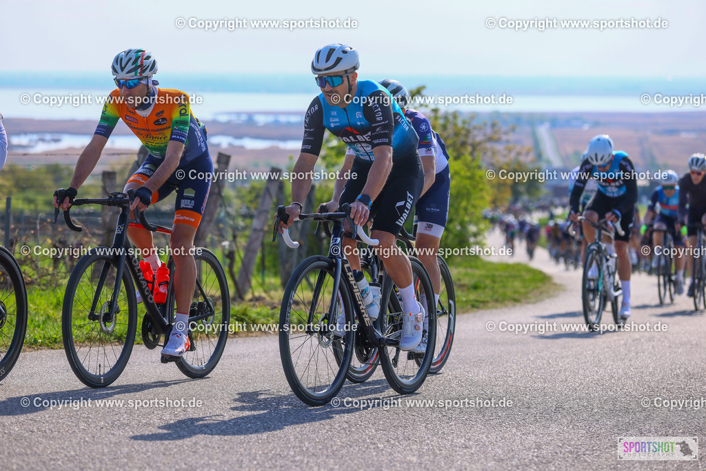 TRA_0452 | Neusiedlersee Radmarathon 2026@sportshot_your_pictrs #yourpictures#roadtowm2029 #nrm #neusiedlerseeradmarathon #neusiedlersee #neusiedlerseetourismus #burgenland #mörbisch #nrm26 #burgenlandtourismus #voglundco #poweredbyburgenlandtourismus #radsport #rad #marathon #ucigranfondo #visitburgenland #ucigranfondoworldseries