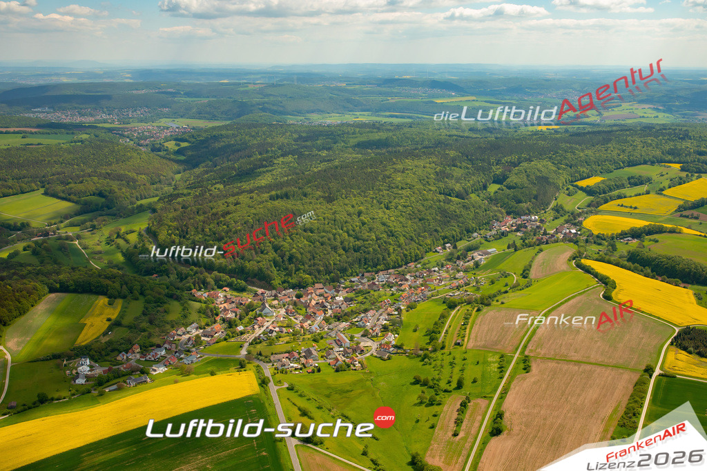 Das Luftbild zeigt : Stralsbach Burkardroth - Die Luftaufnahme wurde 2024 vom UL-Flugzeug aus erstellt ( keine Drohne ) - Hochauflösende Luftaufnahme - Für grossformatige Ausdrucke geeignet. Die Geschenkidee !Mit Lizenz und Bildrechte bestellbar