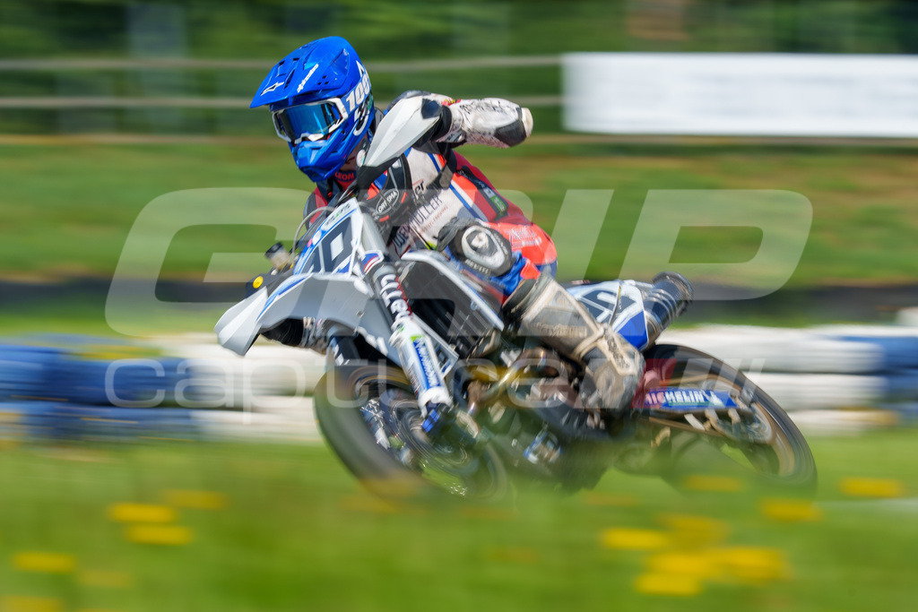 G-Cup + Supermoto Staatsmeisterschaft + Hungarian Supermoto Championship | GRIPcapture steht für authentische Sportfotografie in Österreich – für Momente, die mehr sind als Geschwindigkeit oder Ergebnis. Es geht um Emotion, Spannung, Fokus und den Augenblick, der oft nur einen Wimpernschlag dauert.Ob Motorsport, Teamsport oder 