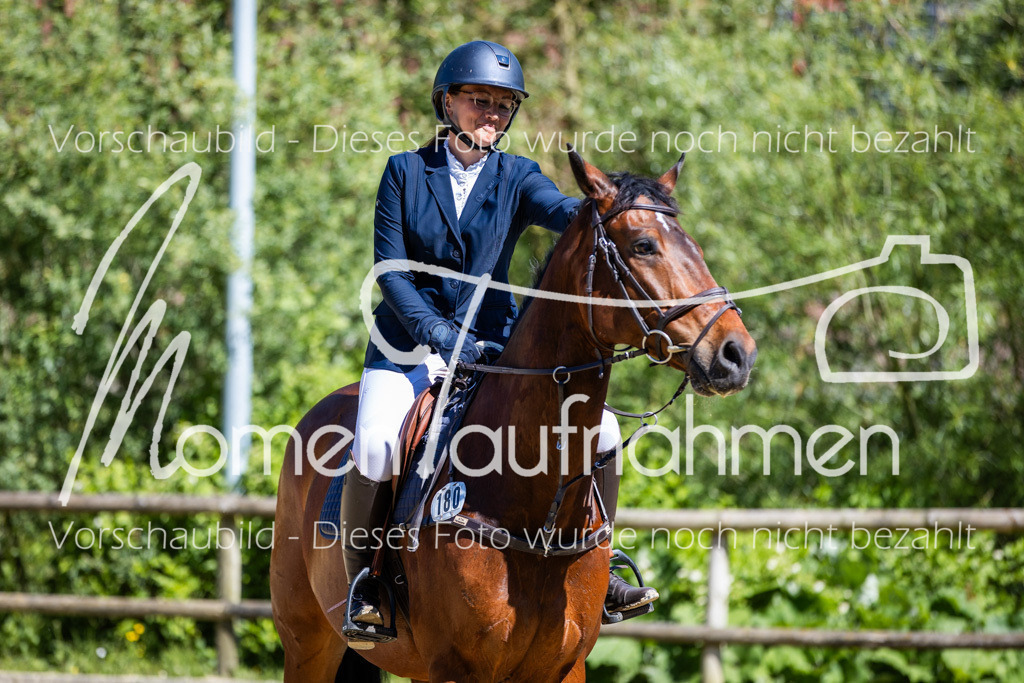 Donop24-ASprmstA-009 | MomenTaufnahmen Pferdesportfotos