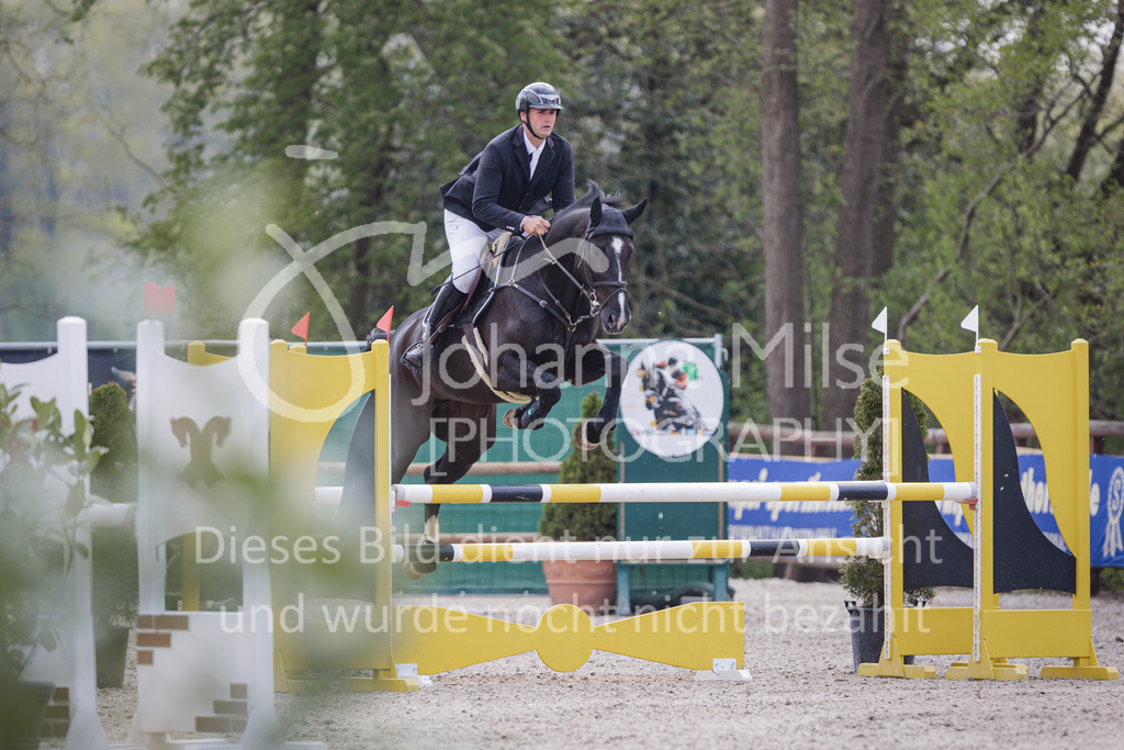 220426_Mühlen_03SprgPf-L-401 | Mühlen Late Entry
26.04.2022
03 Springpferdeprüfung Kl.L 5-7j.