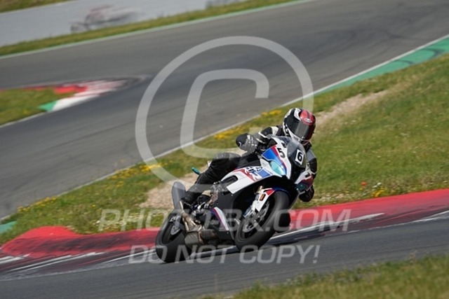 2024_07_06_PBK_34071 | Sportfotografie; SlowMotion; Video; Rennstrecke; Hafeneger; Speer; Racing; RSE; BMW; CBO; Trackday; Motorsportarena; Hockenheimring; Brno; Most; Barcelona; Valencia