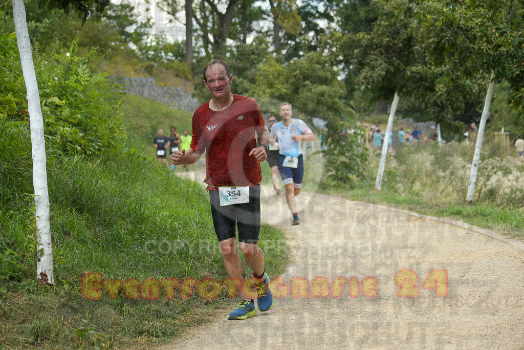 250824_1349_EX1_3807 | Sportfotografie im Rhein-Sieg Kreis, Köln, Bonn, NRW, Rheinland Pfalz, Hessen, etc. Unser Tätigkeitsfeld umfasst den Laufsport vom Volkslauf über den Marathon, Duathlon, Triathon bis zum Ultralauf wie Kölnpfad Ultra oder Schindertrail.