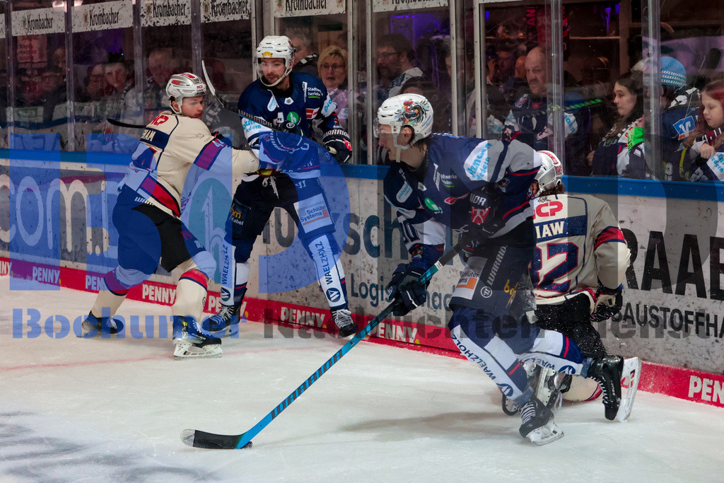 SES_ISENUR20250128-23 | bond - Realisiert mit Pictrs.com