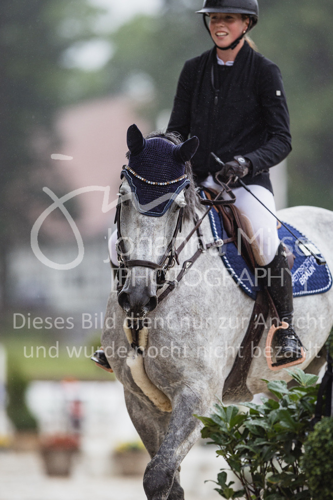 230727_BHO_M1-Spr_2-518 | Deine schönsten Turniermomente als professionelle Fotos! Entdecke hochwertige Pferdesport-Fotografie im Online-Shop. Jetzt Fotos finden & bestellen!