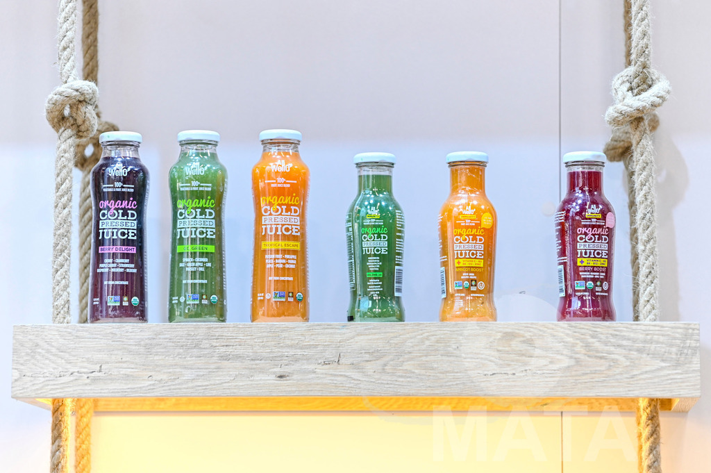 _DWI3643 | Das Herz der internationalen Bio-Branche schlug vom 26.–29.07.2022 für vier Tage in Nürnberg. Die BIOFACH, Weltleitmesse für Bio-Lebensmittel, und die VIVANESS, Internationale Fachmesse für Naturkosmetik, meldet sich mit der einmaligen „Summer Edition“ zurück. Groß war die Wiedersehensfreude der über 24.000 Fachbesucher aus 137 Ländern. Im Fokus: Der persönliche Austausch, Networking und vertiefte Gespräche zu den Themen der Zeit. Aber auch: Neuheiten und Trends entdecken und eintauchen mit allen Sinnen in die Produktvielfalt der 2.276 Aussteller aus 94 Ländern. Nürnberg, 29.07.2022 - Realisiert mit Pictrs.com