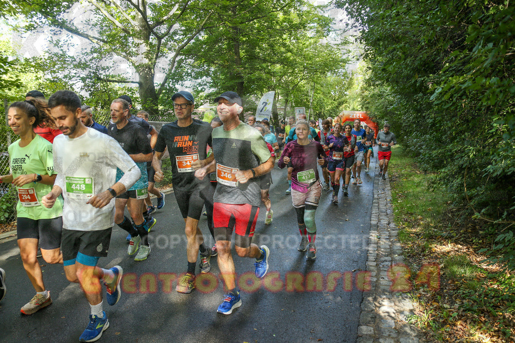 250914_1101_EX1_1224 | Sportfotografie im Rhein-Sieg Kreis, Köln, Bonn, NRW, Rheinland Pfalz, Hessen, etc. Unser Tätigkeitsfeld umfasst den Laufsport vom Volkslauf über den Marathon, Duathlon, Triathon bis zum Ultralauf wie Kölnpfad Ultra oder Schindertrail.