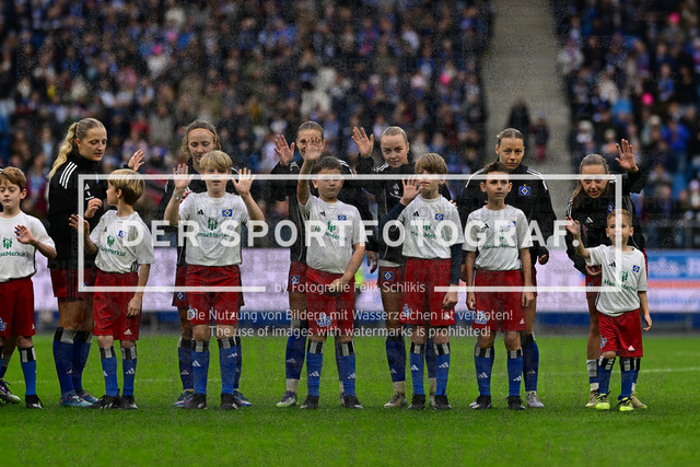 Fußball I Frauen I Saison 2025-2026 I Bundesliga I 10. Spieltag I Hamburger SV - 1. FC Nürnberg I 43276 | Der Sportfotograf. - Realisiert mit Pictrs.com