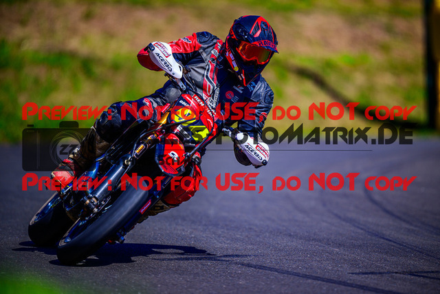 MaZZes_FotoMatrix_240816_6007705_8614 | UE40