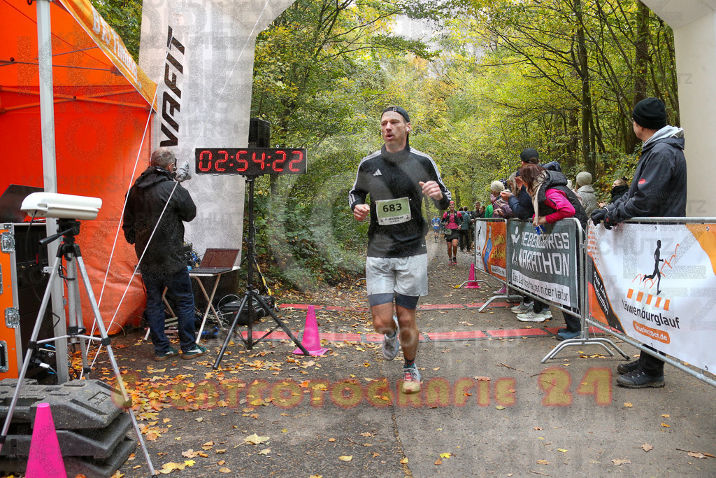 251026_1256_EX1_1948 | Sportfotografie im Rhein-Sieg Kreis, Köln, Bonn, NRW, Rheinland Pfalz, Hessen, etc. Unser Tätigkeitsfeld umfasst den Laufsport vom Volkslauf über den Marathon, Duathlon, Triathon bis zum Ultralauf wie Kölnpfad Ultra oder Schindertrail.