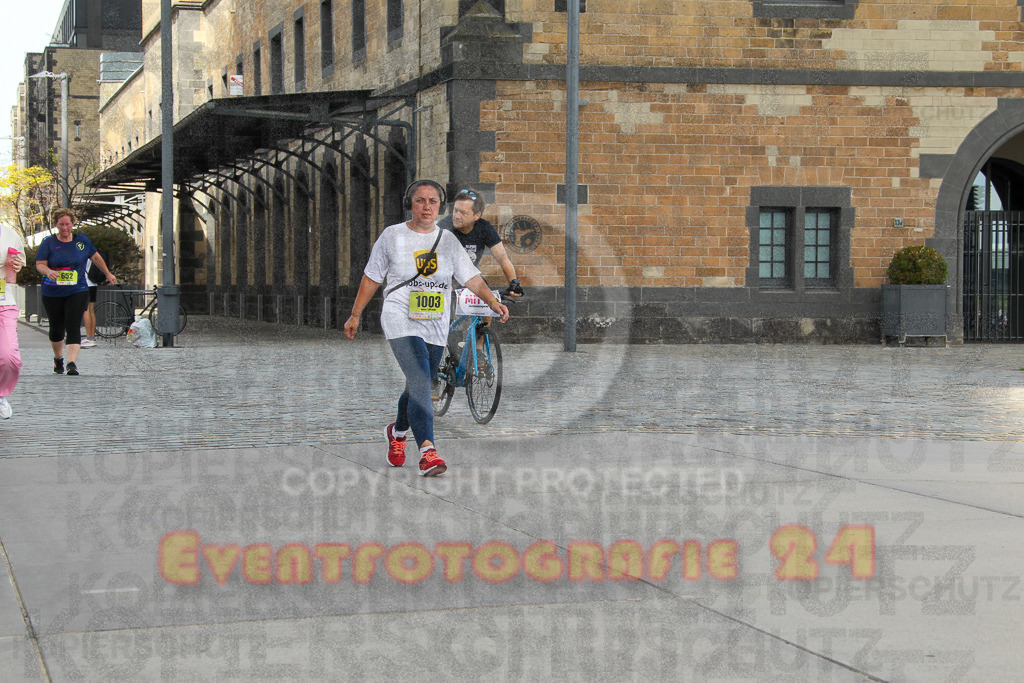 250920_1342_EV4_6508 | Sportfotografie im Rhein-Sieg Kreis, Köln, Bonn, NRW, Rheinland Pfalz, Hessen, etc. Unser Tätigkeitsfeld umfasst den Laufsport vom Volkslauf über den Marathon, Duathlon, Triathon bis zum Ultralauf wie Kölnpfad Ultra oder Schindertrail.