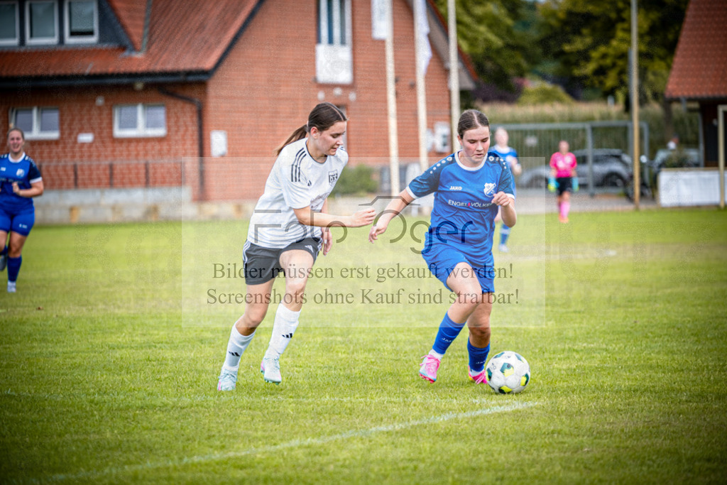SG Bohmte/Ostercappeln/Schwagstorf - SV Harderberg - Frauen Bezirkpokal | Frauen Bezirkpokal · 1. Damen - 1. Damen · Sportplatz - Realisiert mit Pictrs.com