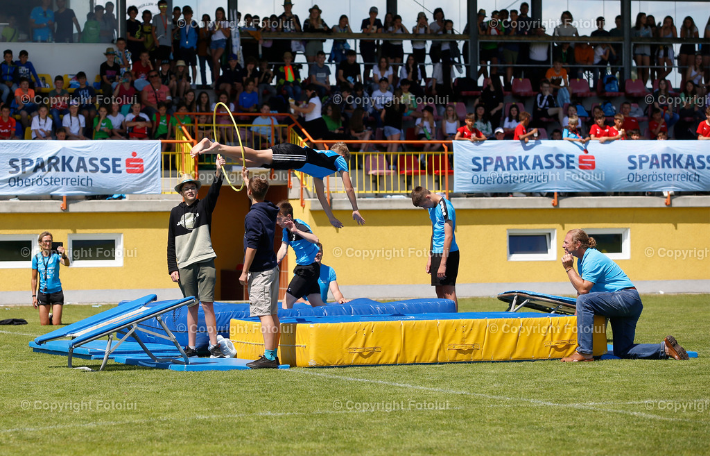A_LUI_010622_91 | SPORT,FUSSBALL,SPARKASSE SCHUELERLIGA LANDESFINALE 2022 PETTENBACH 01.06.2022 IM BILD: (LINZ VIOLETT) UND (RIED GRUEN) FOTO.FOTOLUI