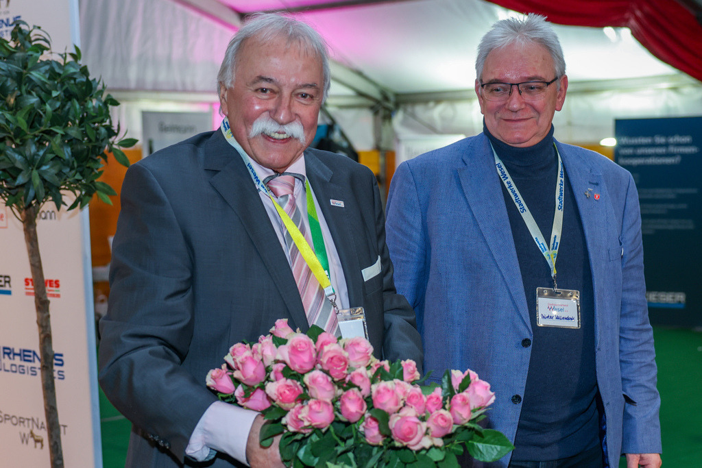 top-top.de250214-018 | Die 3. Weseler SportNacht, die große Sportgala mit Ehrungen der Weseler Sportler des Jahres 2024 findet am Freitag, den 14.02.2025 im Festzelt an der Rheinpromenade statt.Foto: Erwin Pottgiesser