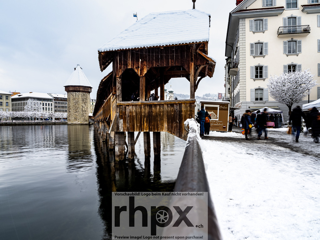 Winter Impressionen Januar 2026 | Stimmungsvolle Fotokunst aus Luzern. Erlebe den Pilatus, den See und die Stadt Luzern in exklusiven Aufnahmen in der Fotogalerie & Shop. - Realisiert mit Pictrs.com