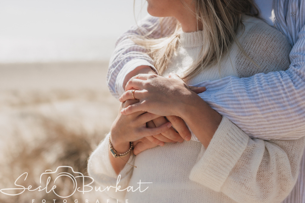 20260404-IMG_9372 | Authentische, natürliche und emotionale Fotoshootings auf der Nordseeinsel Föhr. Als Fotografin halte ich deine schönsten Momente in einzigartigen Neugeborenen-, Familien-, Paar- und Einzelshootings fest. Jetzt einen Termin vereinbaren!
