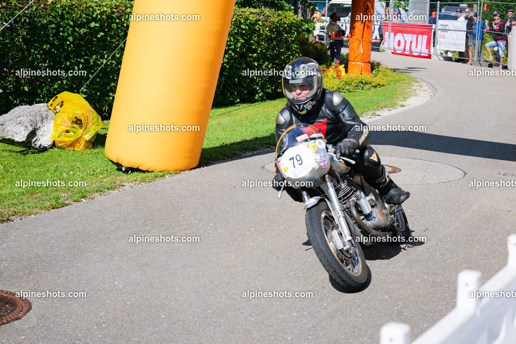 P1025833 | Erleben Sie atemberaubende, hochqualitative Fotos Ihrer Fahrt entlang der malerischen Alpenstraßen. Besuchen Sie alpineshots.com, um professionelle Aufnahmen Ihrer unvergesslichen Reise zu finden und zu kaufen - Realisiert mit Pictrs.com