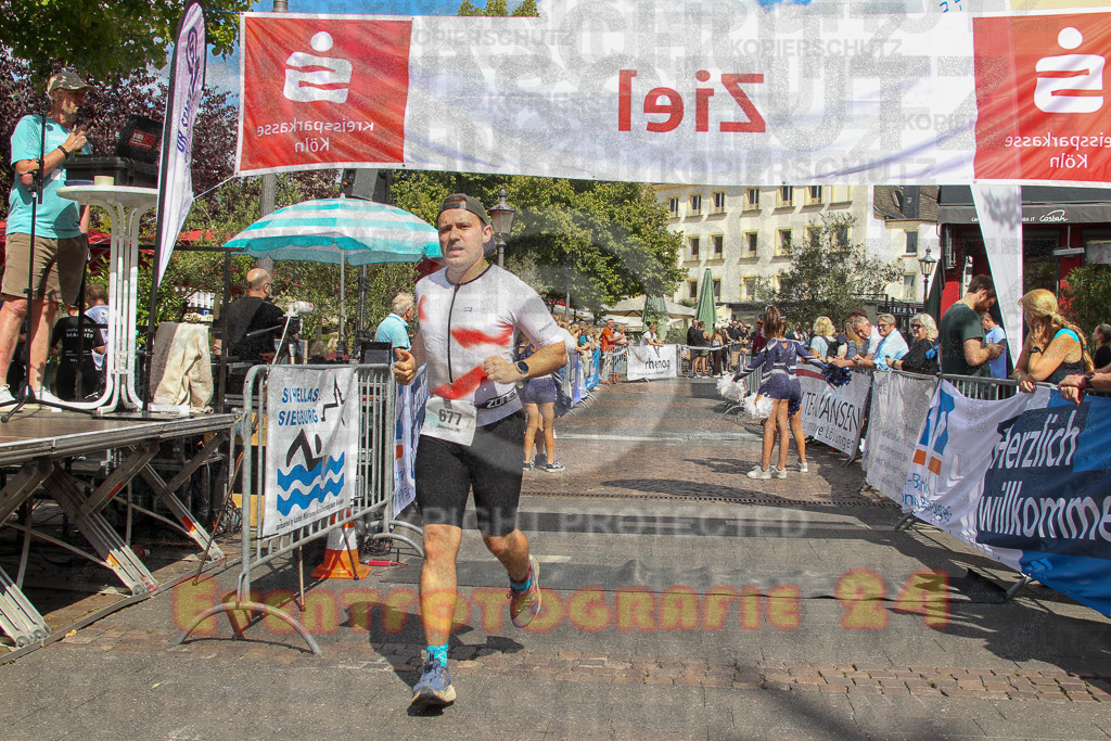 250824_1506_EV4_2658 | Sportfotografie im Rhein-Sieg Kreis, Köln, Bonn, NRW, Rheinland Pfalz, Hessen, etc. Unser Tätigkeitsfeld umfasst den Laufsport vom Volkslauf über den Marathon, Duathlon, Triathon bis zum Ultralauf wie Kölnpfad Ultra oder Schindertrail.