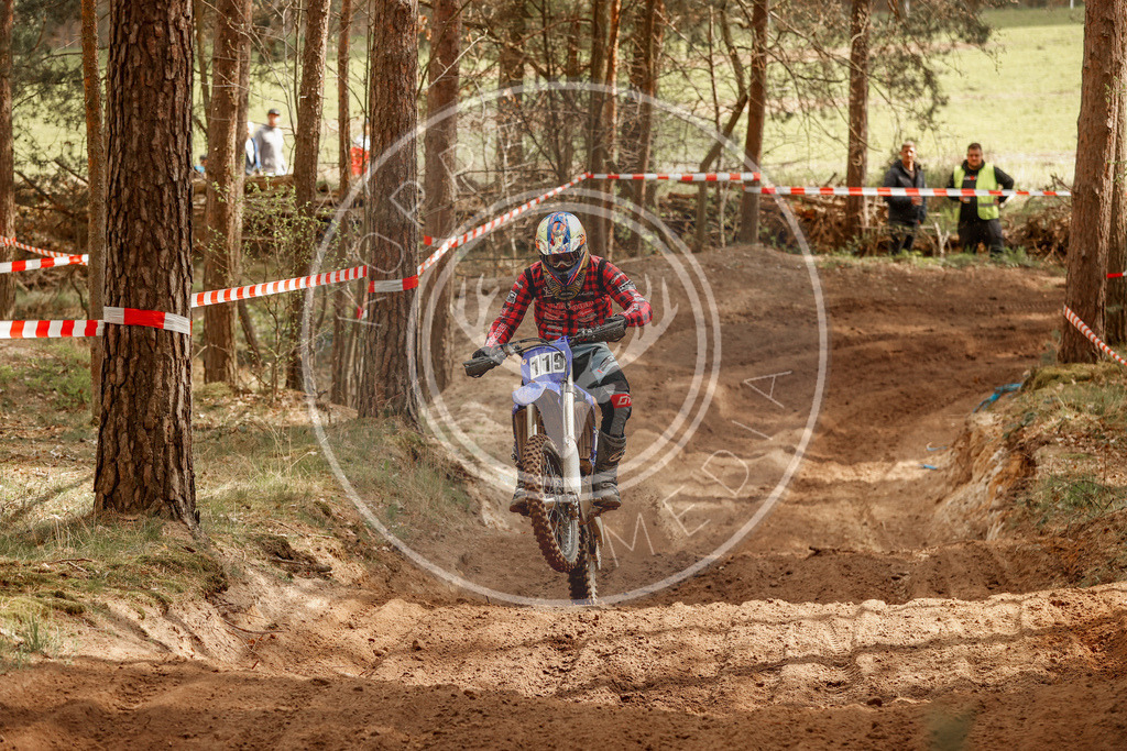 4TaktLauf1-411 | koppe-media - Realisiert mit Pictrs.com