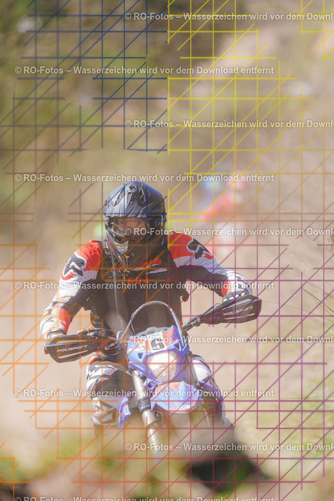 2 Lauf Mernes-786 | Sportfotografie von RO-Fotos: Motorsport, Motocross, Enduro, Laufveranstaltungen und Triathlon. Professionelle Fotos von Sportlern und Events. - Realisiert mit Pictrs.com