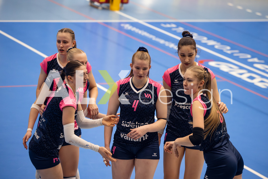 Volleyball I Frauen I Saison 2025-2026 I Volleyball NLA | Women I Round 14 I VC Kanti Schaffhausen - NLZ Volleyball Academy Zürich I 16.01.2026 | NLZ Volleyball Academy Zürich - 4 Fiona Licka (CH) – Außenangriff - Realisiert mit Pictrs.com