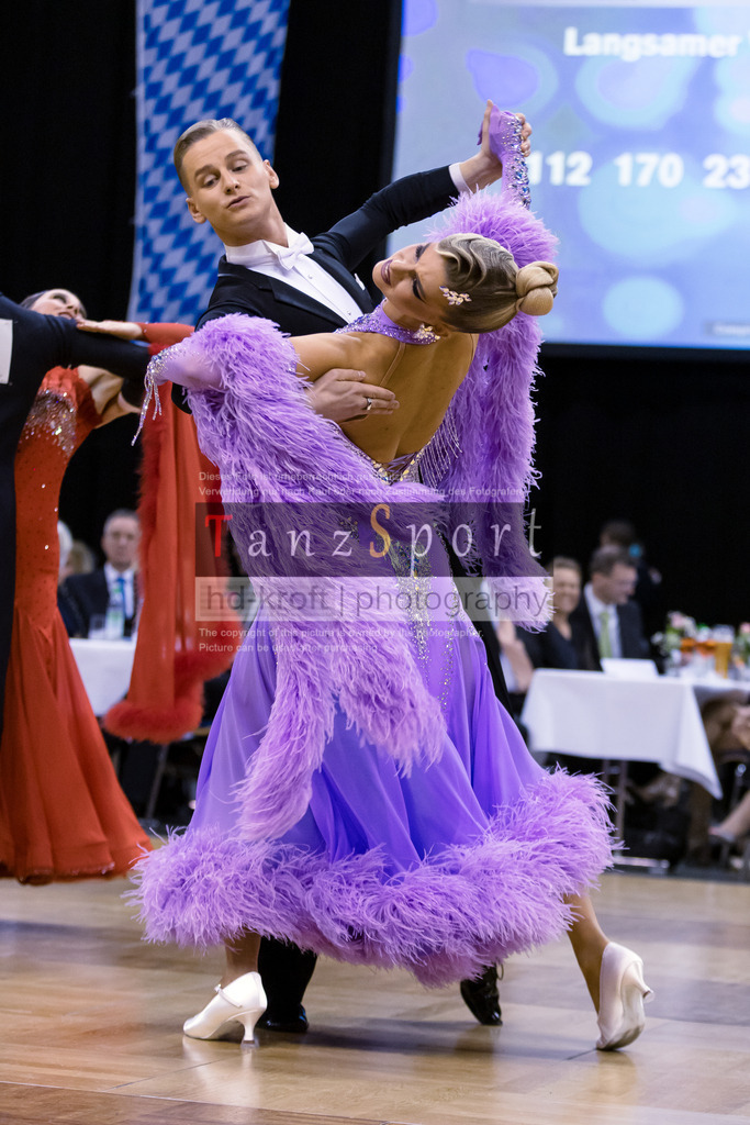 20241102_DM_HGR_Std_15903 | Tanzsportbilder, Standardtanz, Lateintanz, WDSF, DTV, LTVB, dancecomp, goc, hessen tanzt, blaues band der spree, walzer, tango, wiener walzer, slowfox, quickstepp, samba, rumba, cha-cha-cha, paso doble. jive, hd-kroft photography, turniertanzsport