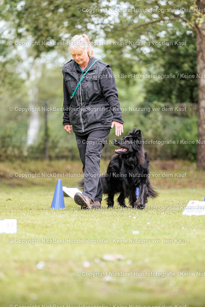 RO-Blumenthal-2026-Nickbest-Hundefotografie-3254 | Dein Hund! Dein Moment! Deine Erinnerungen! Hundefotografie in Bremen Blumenthal. Ich fange die besonderen Momente deines Vierbeiners ein – ob Indoor mit Blitzanlage oder in der freien Natur. Sicher dir dein Moment und dein Termin für eure Erinnerungen.