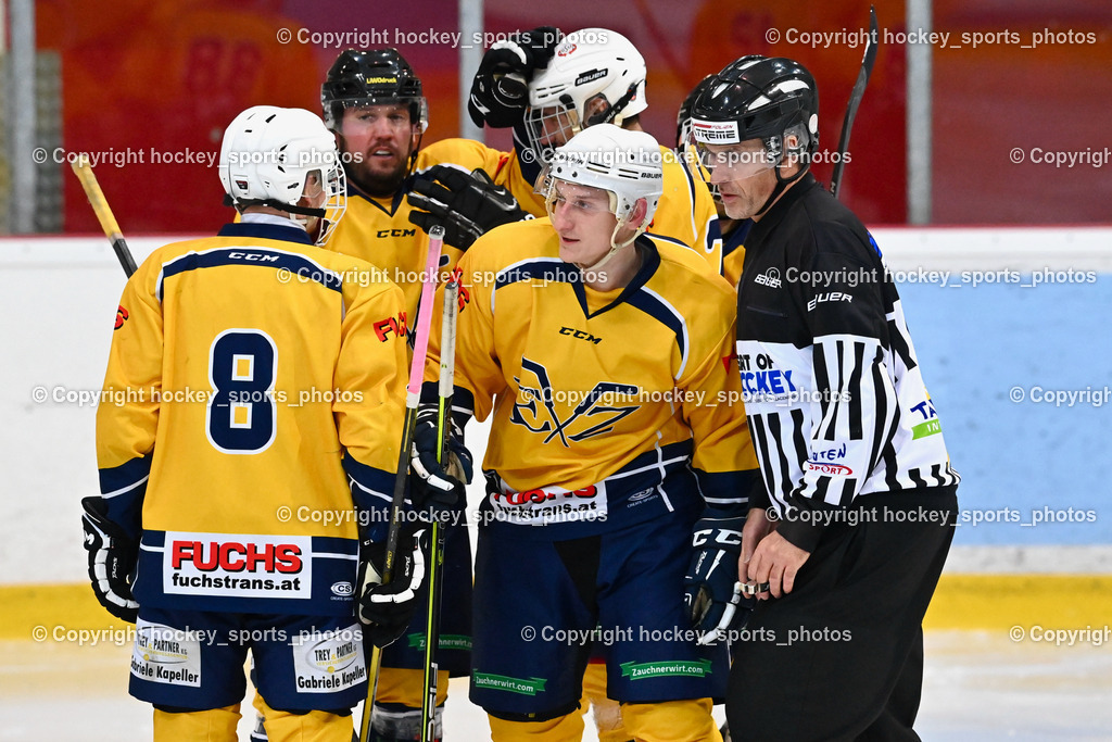EC Feld am See vs. ELV Zauchen 15.1.2023 | Jubel ELV Zauchen Mannschaft, #8 Kavalar Nicola, #12 Tilli Thomas, #9 Frei-Jarz Christopher, #74 Spitzer Patrick, Hausott Erik Referee
