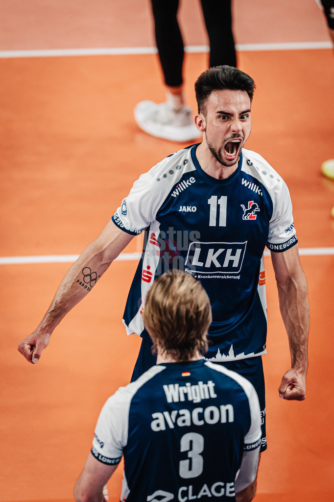 Volleyball | Herren | Saison 2024/2025 | 1. Volleyball Bundesliga Männer | Finale | SVG Lüneburg vs. BERLIN RECYCLING Volleys | 01.05.2025 | Xander Wolf Wassenaar Ketrzynski (#11, SVG Lüneburg) jubelt