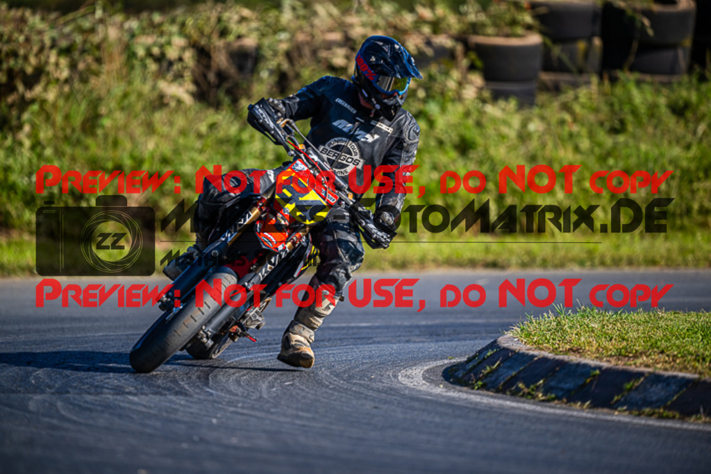 MaZZes_FotoMatrix_230916_4064 | S1